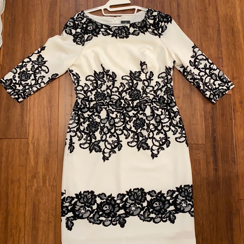 Adrianna Papell dress size 16